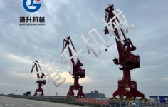 港口起重機（jī）的種（zhǒng）類眾多，如何提高競爭力（lì）