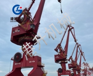 碼（mǎ）頭吊機