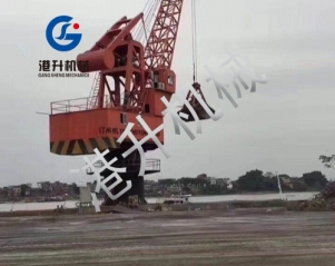 吊機抓（zhuā）鬥